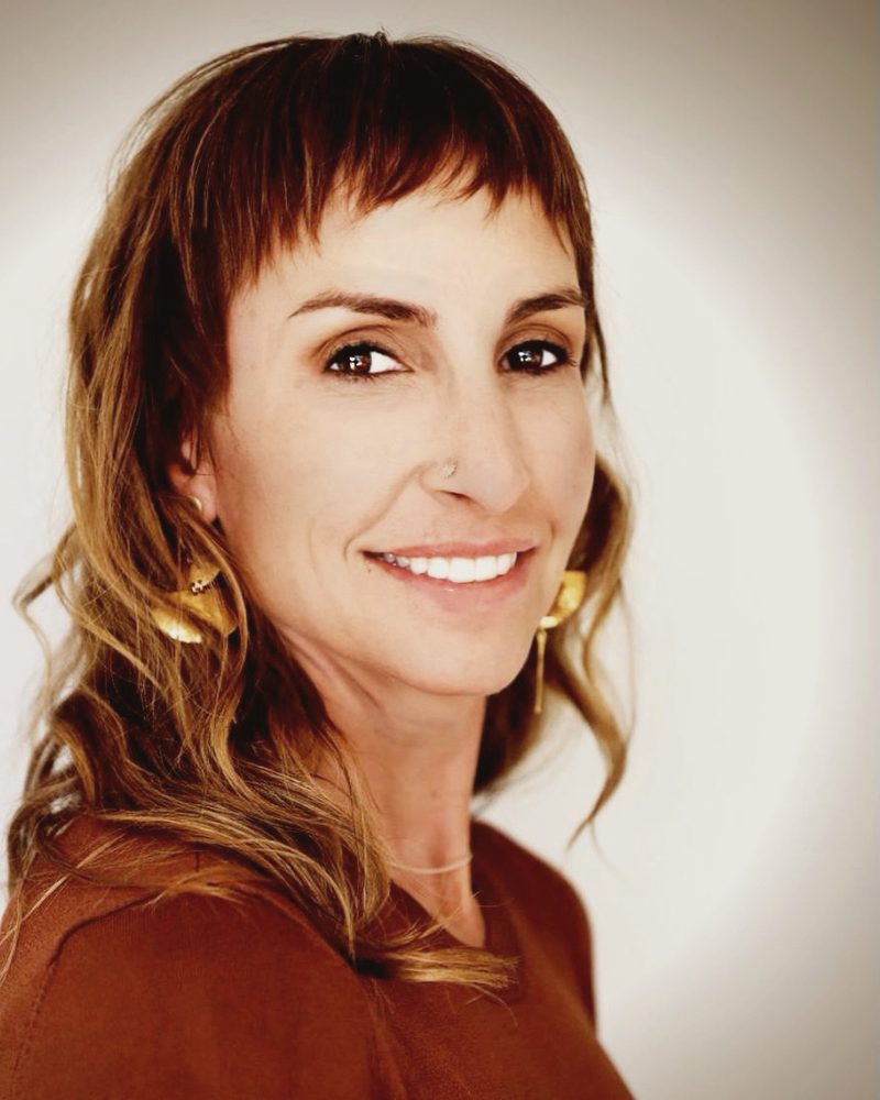 Portrait of Dr. Davina Kraubner, somatic medicine physician in Courtenay, BC